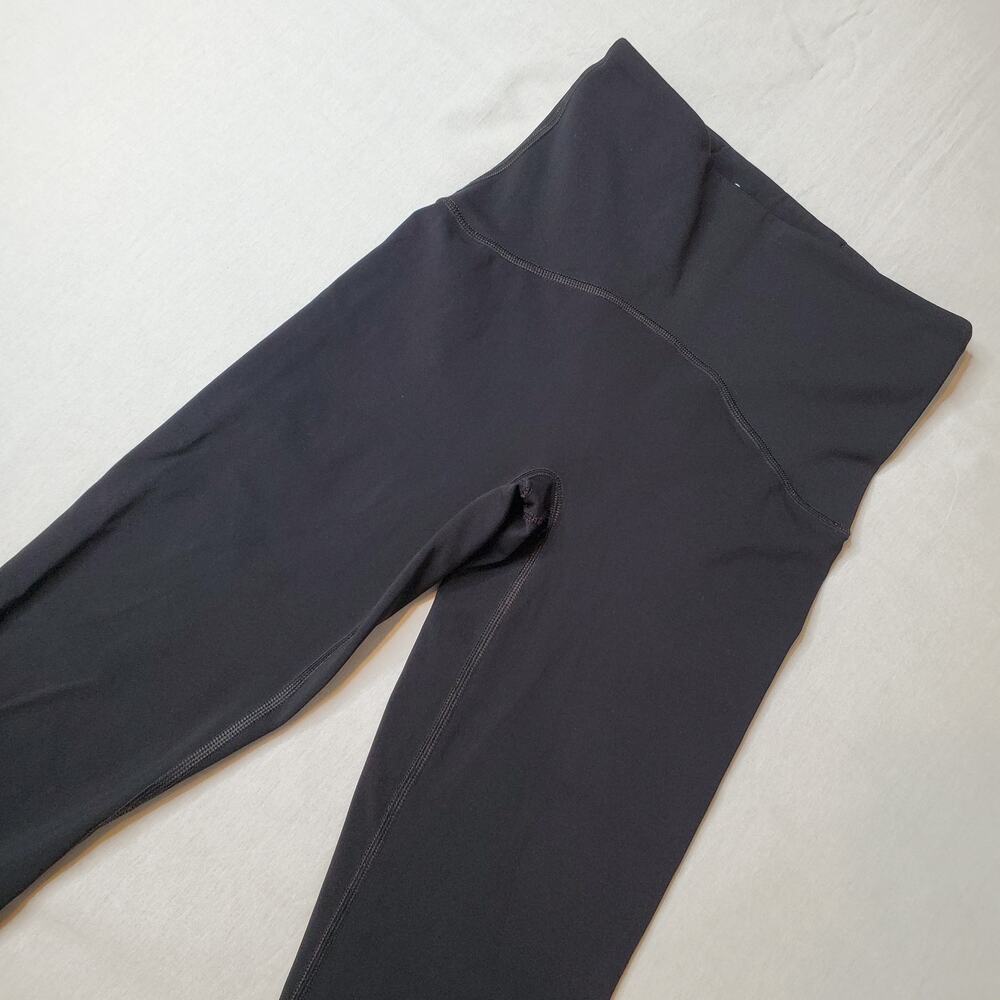 Spanx Women's Size S Booty Boost Cropped Leggings Black